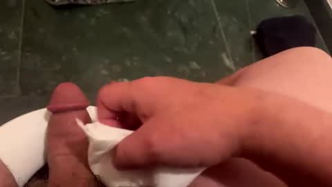 Snapshot of drewdibby619 chatting on January 17, 1:35 pm drewdibby619 online show from January 17, 1:35 pm