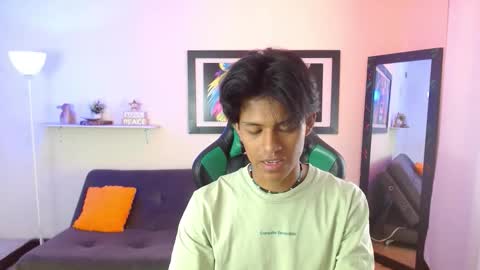 Snapshot of dreyk20 chatting on December 3, 2:26 pm Dreyk online show from December 3, 2:26 pm