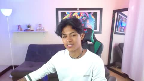 Snapshot of dreyk20 chatting on December 15, 2:21 pm Dreyk online show from December 15, 2:21 pm