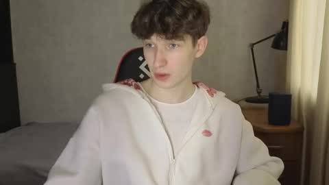 Snapshot of drinklinov chatting on February 28, 1:23 pm Mark online show from February 28, 1:23 pm