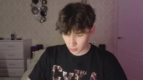 Snapshot of drinklinov chatting on March 11, 9:54 pm Mark online show from March 11, 9:54 pm