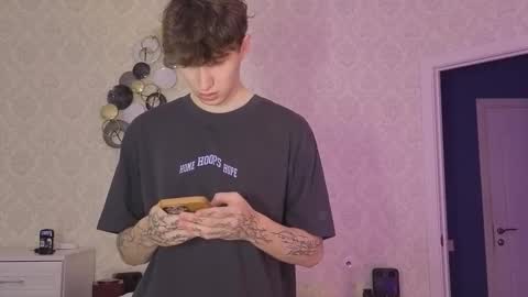 Snapshot of drinklinov chatting on March 14, 9:09 pm Mark online show from March 14, 9:09 pm