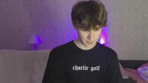 Snapshot of drinklinov chatting on March 25, 8:59 pm Mark online show from March 25, 8:59 pm