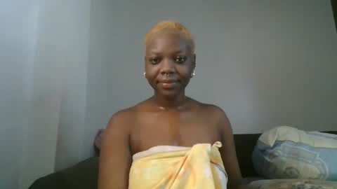 Snapshot of drip_doll_ chatting on November 24, 6:57 am Kimberly online show from November 24, 6:57 am