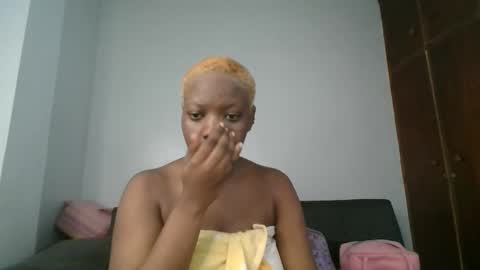 Snapshot of drip_doll_ chatting on November 25, 8:14 am Kimberly online show from November 25, 8:14 am