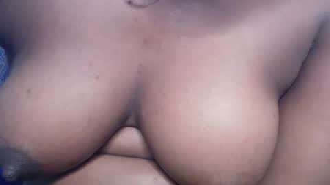 Snapshot of drippussy1 chatting on February 12, 5:02 am Ebonypussy1 online show from February 12, 5:02 am