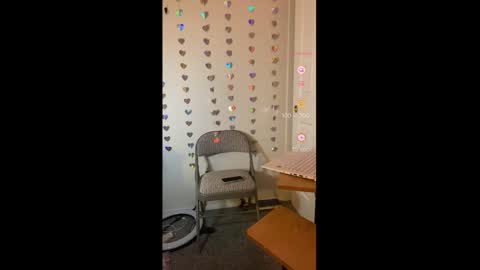 Drippy kitty  online show from December 14, 7:58 am