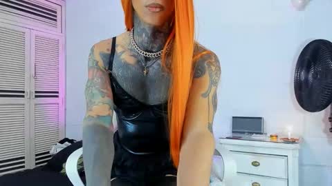 drippyorlove online show from March 13, 5:30 pm