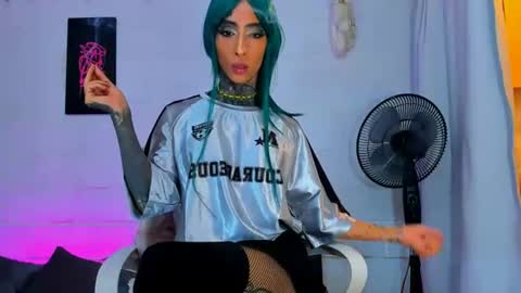 drippyorlove online show from July 25, 4:37 pm