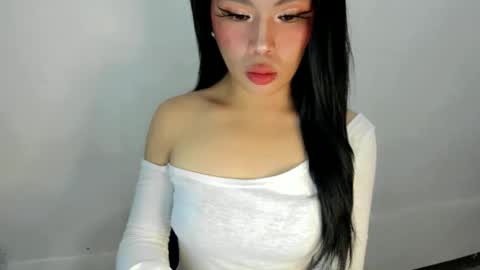 miss. Erika online show from October 24, 1:07 pm