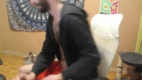 Snapshot of drmst13_2 chatting on October 30, 8:42 pm River online show from October 30, 8:42 pm