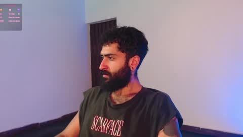 Snapshot of drogama chatting on January 5, 1:13 am Drogama online show from January 5, 1:13 am