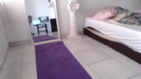 Snapshot of drogama chatting on February 18, 12:28 pm Drogama online show from February 18, 12:28 pm