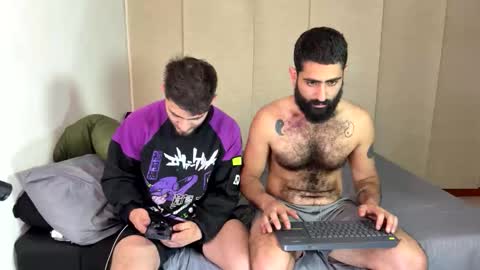 Snapshot of drogama chatting on December 4, 3:38 am Drogama online show from December 4, 3:38 am