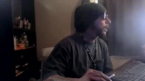Snapshot of drogoloko233 chatting on May 11, 4:59 pm drogo lpkp online show from May 11, 4:59 pm
