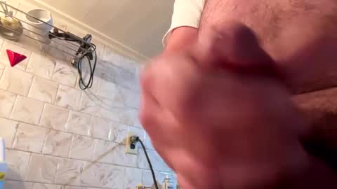 Snapshot of droppingloads82 chatting on December 23, 7:17 am droppingloads82 online show from December 23, 7:17 am