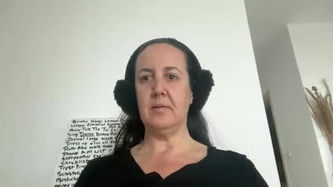 Dr. Resa online show from February 12, 7:36 am