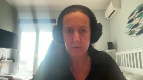 Snapshot of drresa chatting on April 12, 7:02 am Dr. Resa online show from April 12, 7:02 am