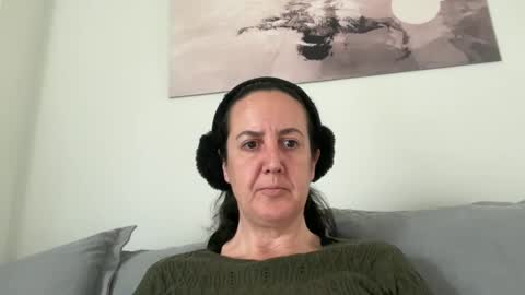 Snapshot of drresa chatting on April 23, 7:52 am Dr. Resa online show from April 23, 7:52 am
