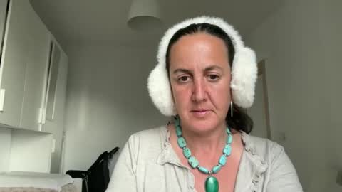 Snapshot of drresa chatting on May 19, 4:35 pm Dr. Resa online show from May 19, 4:35 pm