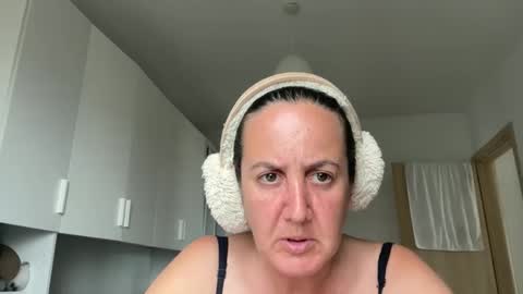 Snapshot of drresa chatting on May 28, 12:02 pm Dr. Resa online show from May 28, 12:02 pm