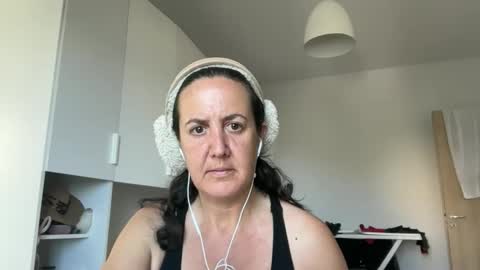 Snapshot of drresa chatting on May 29, 9:18 am Dr. Resa online show from May 29, 9:18 am