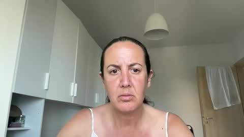 Snapshot of drresa chatting on June 1, 9:33 am Dr. Resa online show from June 1, 9:33 am