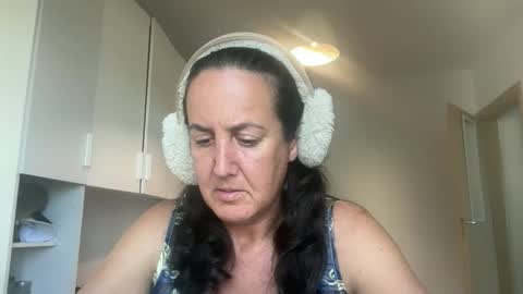 Snapshot of drresa chatting on June 9, 9:10 am Dr. Resa online show from June 9, 9:10 am