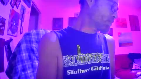 Snapshot of druedowm chatting on October 31, 9:32 am druedowm online show from October 31, 9:32 am