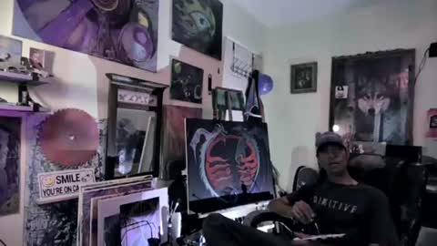 Snapshot of druedowm chatting on June 23, 1:36 am druedowm online show from June 23, 1:36 am