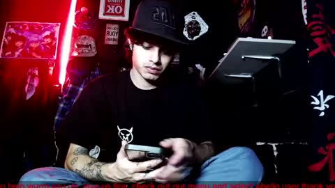 Snapshot of drumcore_01 chatting on May 28, 8:17 pm Drum-Core online show from May 28, 8:17 pm