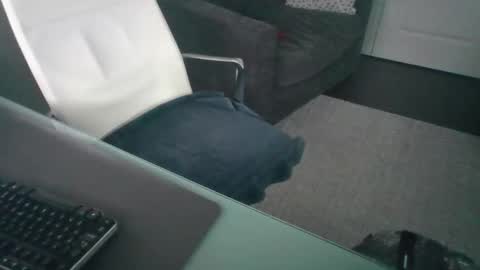 ds689655 online show from March 16, 7:40 pm