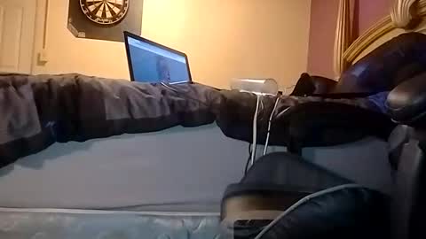 Snapshot of dtrain6969420 chatting on October 23, 2:22 am dtrain6969420 online show from October 23, 2:22 am