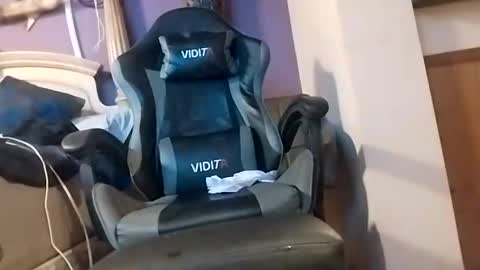 Snapshot of dtrain6969420 chatting on October 24, 2:19 am dtrain6969420 online show from October 24, 2:19 am