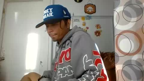 Snapshot of dubz07 chatting on June 4, 10:43 am dubz07 online show from June 4, 10:43 am