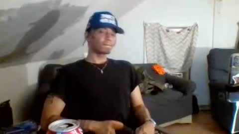 Snapshot of dubz07 chatting on June 15, 1:41 am dubz07 online show from June 15, 1:41 am