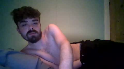 Snapshot of dude106954 chatting on March 27, 4:29 am dude106954 online show from March 27, 4:29 am