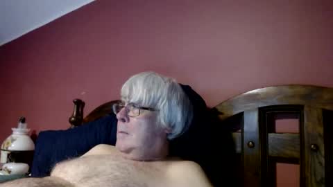 Doug online show from January 4, 1:10 am