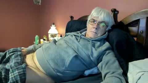 Snapshot of dug38 chatting on March 8, 2:21 pm Doug online show from March 8, 2:21 pm