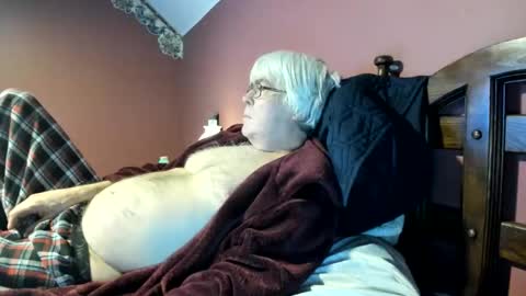 Snapshot of dug38 chatting on March 22, 3:26 pm Doug online show from March 22, 3:26 pm