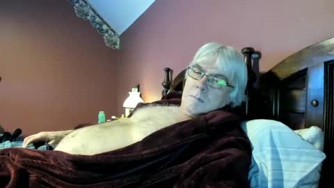 Snapshot of dug38 chatting on April 4, 2:47 pm Doug online show from April 4, 2:47 pm