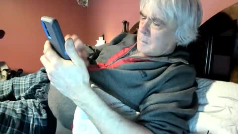 Snapshot of dug38 chatting on April 5, 2:53 am Doug online show from April 5, 2:53 am