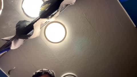 Snapshot of dugawuga chatting on February 6, 9:43 am dugawuga online show from February 6, 9:43 am