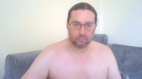 Snapshot of dukenucum73 chatting on May 25, 12:33 pm chris online show from May 25, 12:33 pm