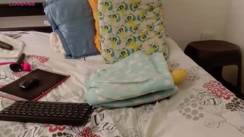 Snapshot of dulce1791 chatting on December 7, 4:25 pm dulce1791 online show from December 7, 4:25 pm