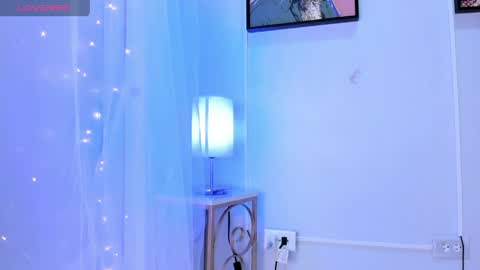 dulce__fiore07 online show from May 15, 12:01 pm