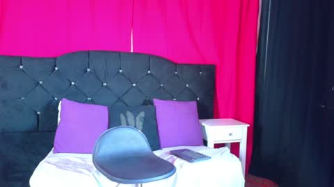 Dulce Alexandra online show from June 17, 7:26 pm