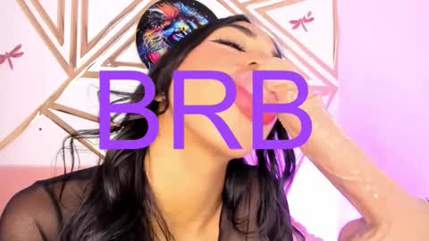 Snapshot of dulce_brown01 chatting on November 11, 1:22 pm Dulce online show from November 11, 1:22 pm