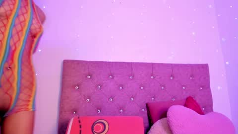 Snapshot of dulce_brown01 chatting on April 7, 12:05 pm Dulce online show from April 7, 12:05 pm