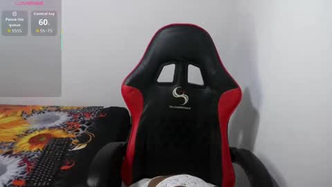 Snapshot of dulce_camx chatting on April 19, 4:12 am dulce_camx online show from April 19, 4:12 am